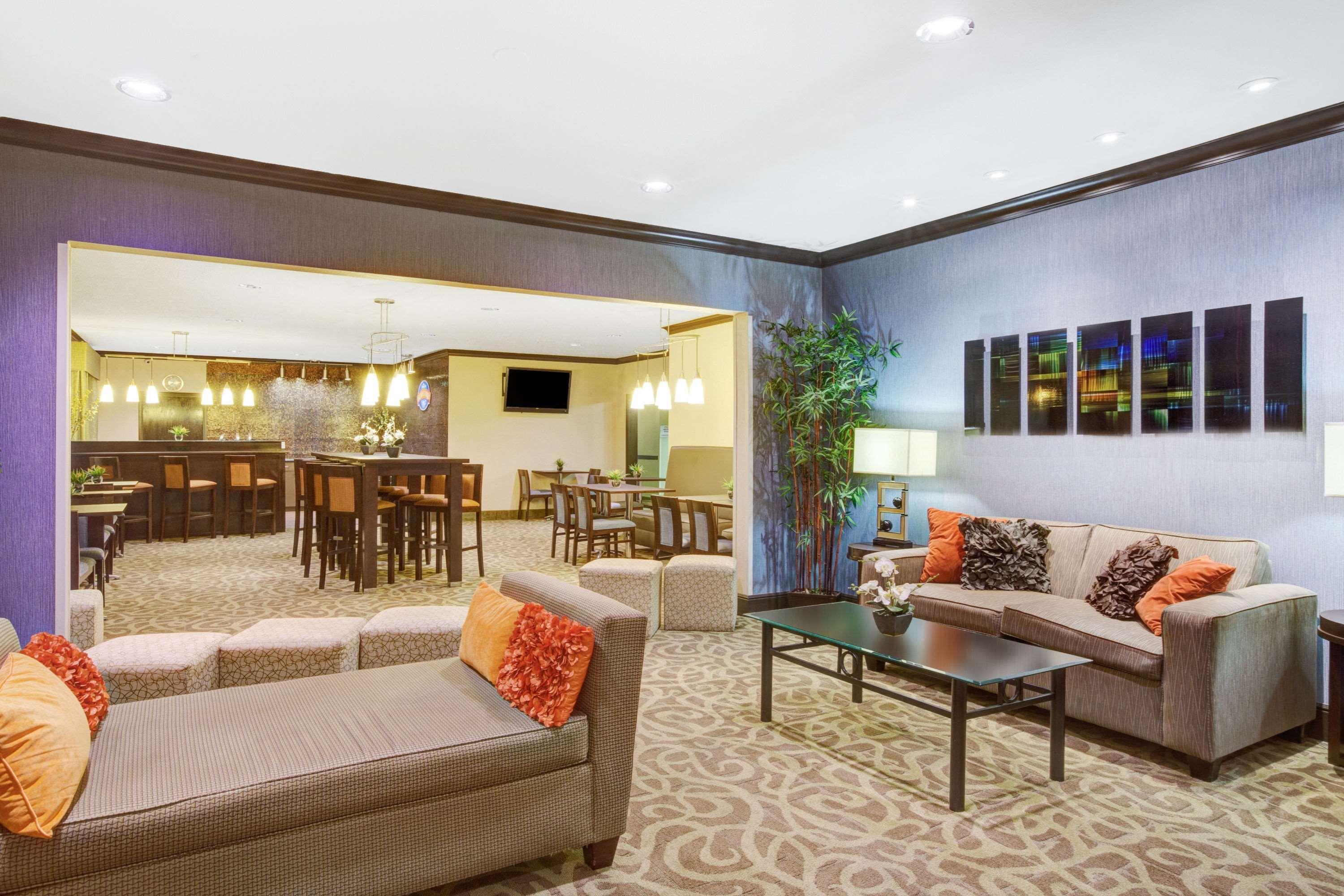 Baymont By Wyndham Dallas/ Love Field Buitenkant foto