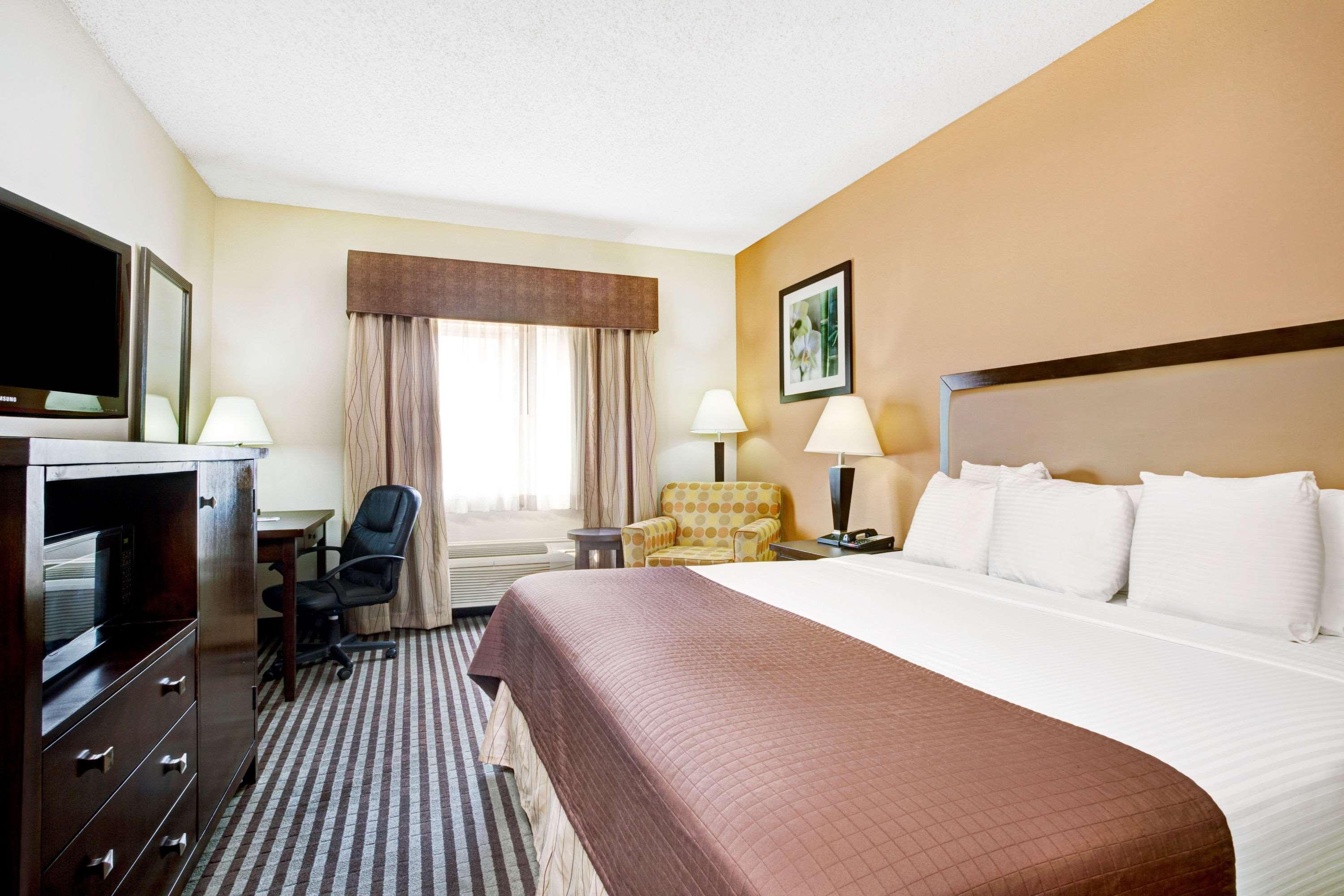 Baymont By Wyndham Dallas/ Love Field Buitenkant foto
