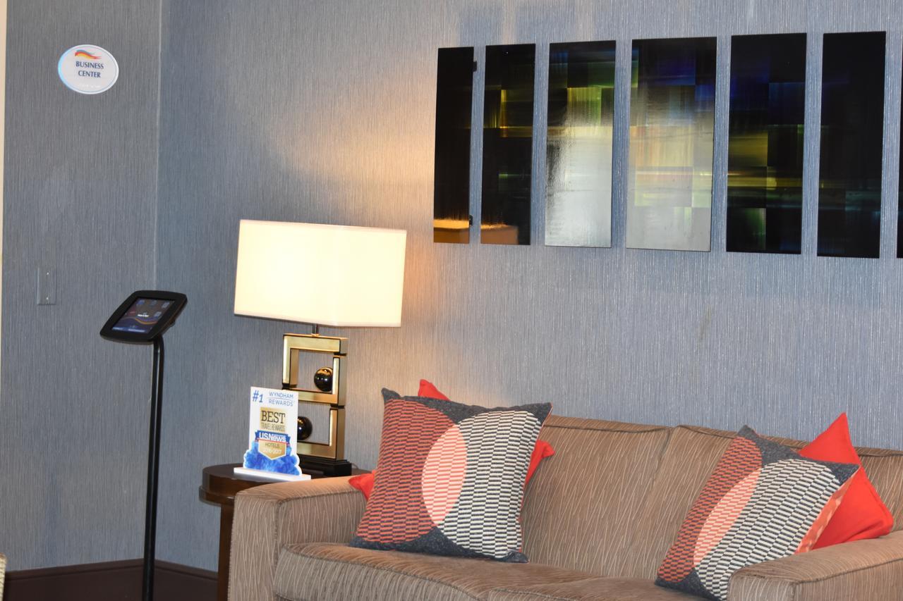 Baymont By Wyndham Dallas/ Love Field Buitenkant foto