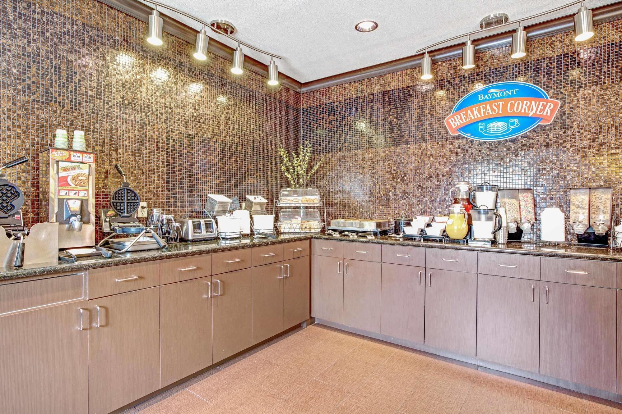 Baymont By Wyndham Dallas/ Love Field Buitenkant foto